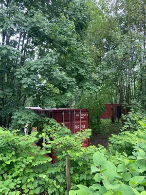 Ein Garten an der Unterkunft Cozy Cabins I Tiny House Seecontainer