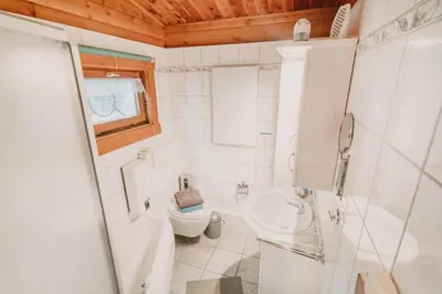 Ein Badezimmer in der Unterkunft NEU! Komfort Ferienhaus Tannenrauschen