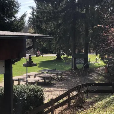 Ein Garten an der Unterkunft Ferienwohnung Franzi