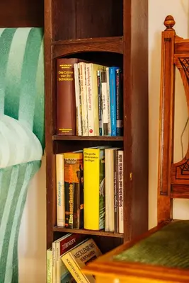 Die Bibliothek in der Ferienwohnung