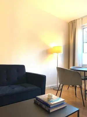 Ein Sitzbereich in der Unterkunft Redlinburg II