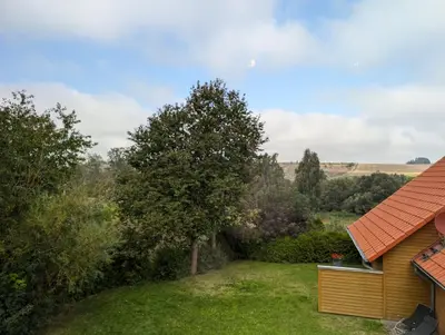 Ein Garten an der Unterkunft Ferienhaus Ostara