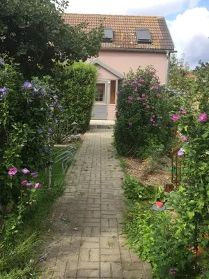 Ein Garten an der Unterkunft Ferienhaus Geiserich