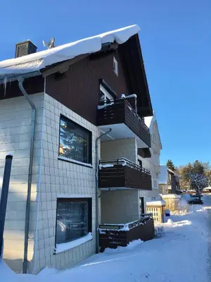Das Gebäude in dem sich die Ferienwohnung befindet