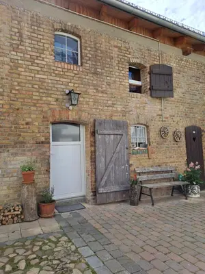 Das Gebäude in dem sich die Ferienwohnung befindet
