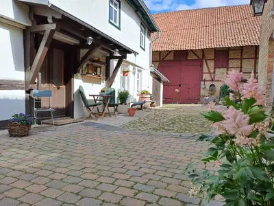 Das Gebäude in dem sich die Ferienwohnung befindet