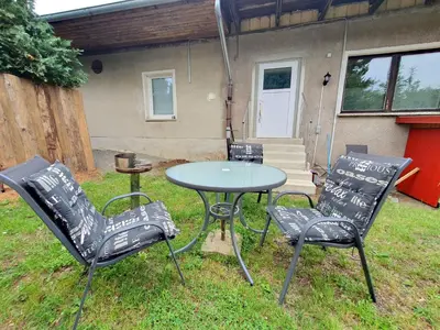 Ein Garten an der Unterkunft Ferienwohnung Stiege
