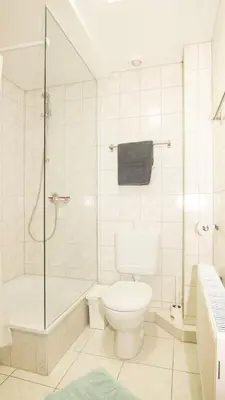 Ein Badezimmer in der Unterkunft Ferienwohnung Forsthaus am Brocken, 80 qm, 3 Schlafzimmer F6