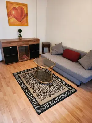 Ein Sitzbereich in der Unterkunft HBS, FeWo, EG, BEST- PREIS- LEISTUNG, nähe City, Einzelvermietung möglich, 1 oder 2 große Zimmer, große Küche, Logga, Bad, einfach und gut