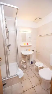 Ein Badezimmer in der Unterkunft Ferienwohnung Nexö, 30 qm, 1 Schlafzimmer N4