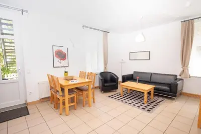 Ein Sitzbereich in der Unterkunft Ferienwohnung Forsthaus am Brocken, 40 qm, 1 Schlafzimmer F3