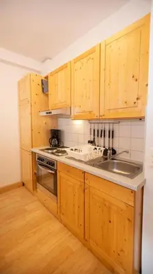 Küche/Küchenzeile in der Unterkunft Ferienwohnung Forsthaus am Brocken, 40 qm, 1 Schlafzimmer F8