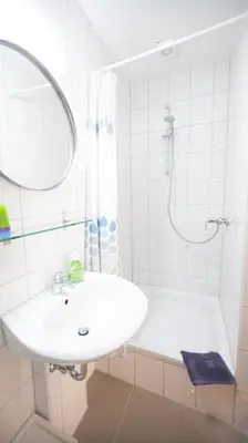 Ein Badezimmer in der Unterkunft Ferienwohnung Forsthaus am Brocken, 35 qm, 1 Wohn-Schlafzimmer F1