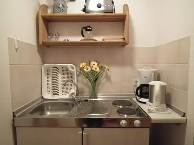 Küche/Küchenzeile in der Unterkunft Ferienwohnung Nexö 25 qm, 1 Wohn-Schlafzimmer N7