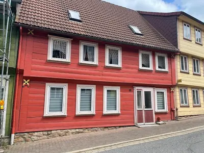 Das Gebäude in dem sich die Ferienwohnung befindet