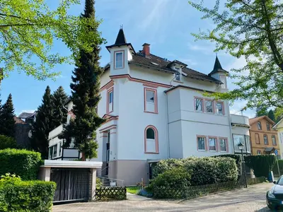 Das Gebäude in dem sich die Ferienwohnung befindet