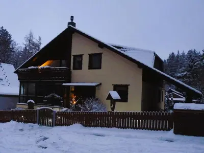 4 Personen Ferienwohnung im Wald mit Kamin, 84 Qudratmeter im Winter
