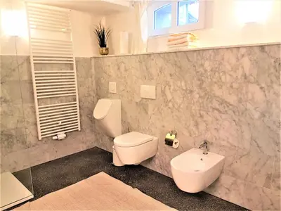 Ein Badezimmer in der Unterkunft Deluxe Apartment Villa im Harz