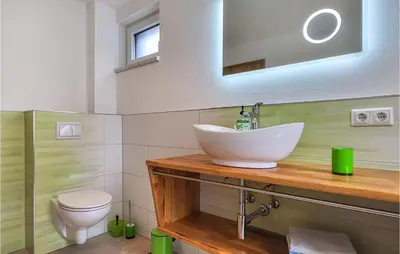 Ein Badezimmer in der Unterkunft 2 Bedroom Amazing Apartment In Stolberg