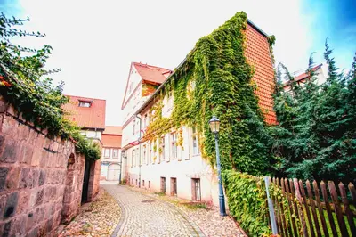 Das Gebäude in dem sich die Ferienwohnung befindet