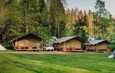 Naturlandschaft in der Nähe des Campingplatzes