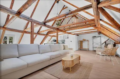 Ein Sitzbereich in der Unterkunft Einzigartig - Schlossblick - Maisonette - Smart TV