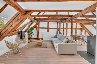 Ein Sitzbereich in der Unterkunft Einzigartig - Schlossblick - Maisonette - Smart TV