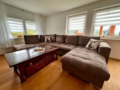 Ein Sitzbereich in der Unterkunft Ferienhaus Resys Mythenbrand
