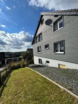 Das Gebäude in dem sich die Ferienwohnung befindet