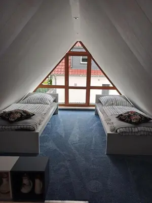 Ein Bett oder Betten in einem Zimmer der Unterkunft Klein, aber fein