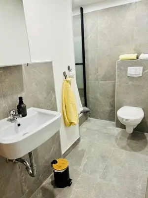 Ein Badezimmer in der Unterkunft Studio Reichenstrasse