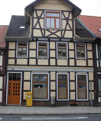 Eine Fassade oder ein Eingang zu Ferienwohnung Wetzig W2 - Breite Straße 104 Wernigerode