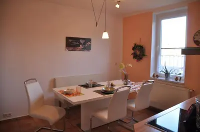 Ein Sitzbereich in der Unterkunft Ferienwohnung Wanderfreund