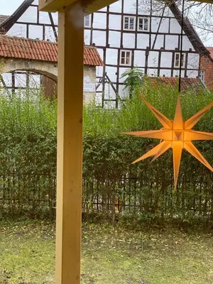Ein Garten an der Unterkunft FachwerkLiebe