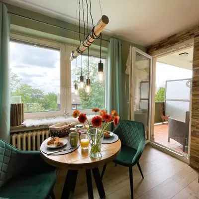 LIGHTQUARTIER Mountain Nest -Balkon