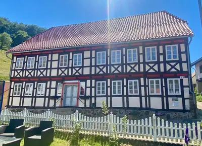 Das Gebäude in dem sich die Ferienwohnung befindet