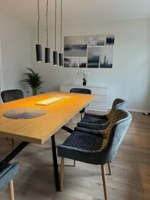 Ein Sitzbereich in der Unterkunft COZY, neue 3 Zimmer Ferienwohnung Goslar Altstadt
