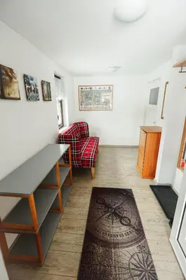 Ein Sitzbereich in der Unterkunft Das Hexenlandhaus Tom, Oberharz, mit Sauna