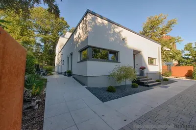 Das Gebäude in dem sich die Ferienwohnung befindet