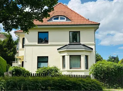 Das Gebäude in dem sich die Ferienwohnung befindet