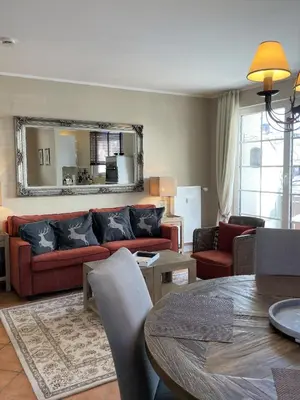 Ein Sitzbereich in der Unterkunft Luxus Ferienwohnung Hirschzeit