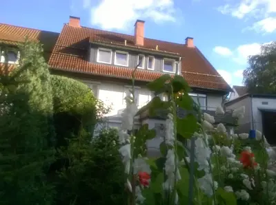 Ein Garten an der Unterkunft Harzpension Haus Königskopf