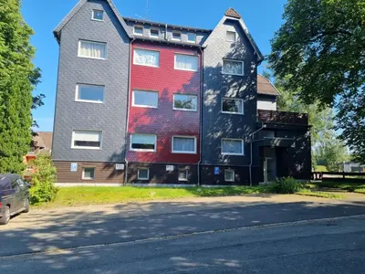 Das Gebäude in dem sich die Ferienwohnung befindet