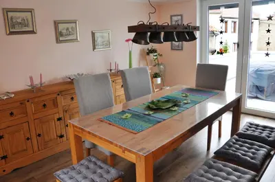 Ein Sitzbereich in der Unterkunft Ferienhaus Am Mühlenberg Thale Westerhausen