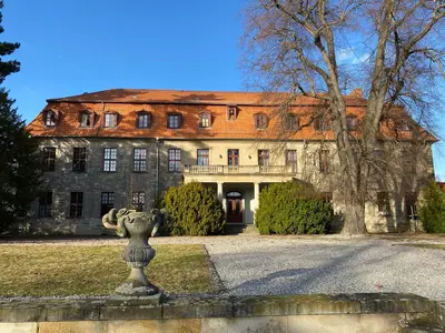 Das Gebäude in dem sich die Ferienwohnung befindet