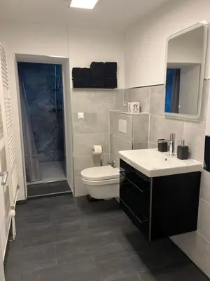 Ein Badezimmer in der Unterkunft FeWo Villa Krodo Am Burgberg