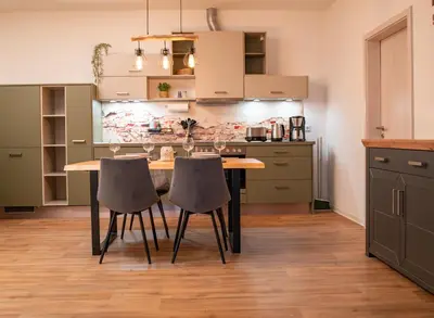 Küche/Küchenzeile in der Unterkunft 80 qm Altstadt Apartment I ruhig I Parkplatz I Top Lage
