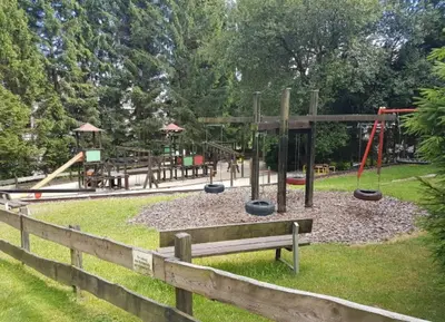 Ein Kinderspielbereich in der Unterkunft Ferienwohnung Hahnenklee