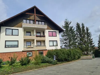 Das Gebäude in dem sich die Ferienwohnung befindet
