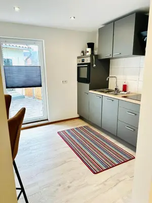 Küche/Küchenzeile in der Unterkunft Lous Ferienwohnung